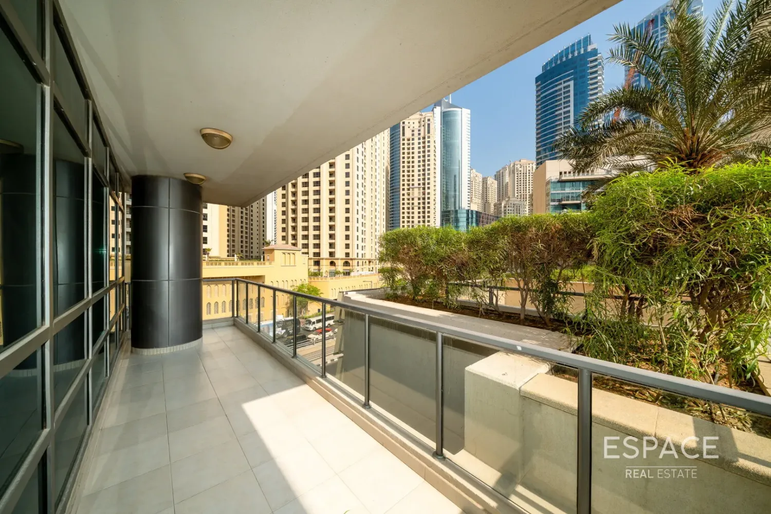 Apartamento de 2 dormitorios en Dubai Marina, UAE No. 105867