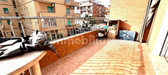 Квартира с 2 спальнями в Рим, Италия № 328304 6