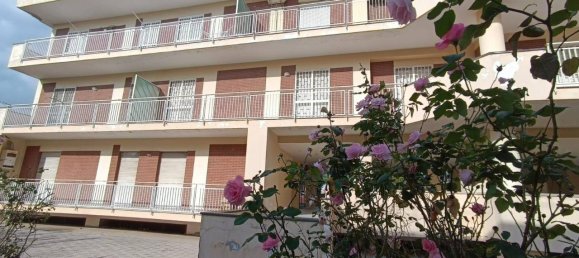 5 rooms Apartment in Casagiove, Italy No. 26786 3