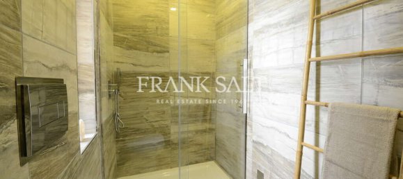 3 bedrooms Apartment in Valletta, Malta No. 8951 23