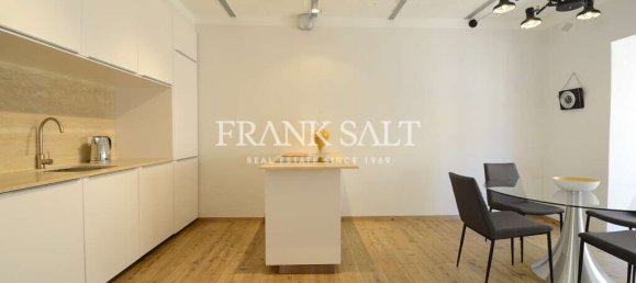 3 bedrooms Apartment in Valletta, Malta No. 8951 6