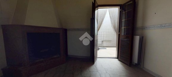 2-salle Appartement à Francavilla Fontana, Italy No. 259736 9