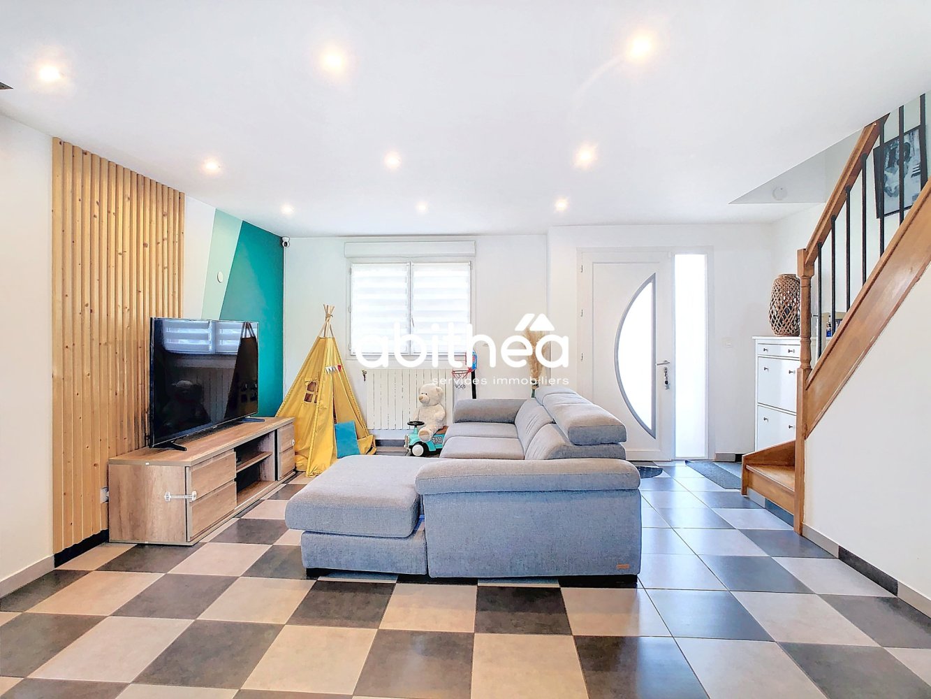 4 Schlafzimmer Haus in Harnes, France, Nr. 250717