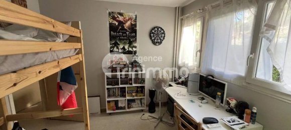 Apartamento de 3 dormitorios en La Trinite, France No. 324480 4