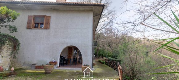 5 bedrooms Villa in Castelnuovo di Porto, Italy No. 89290 42
