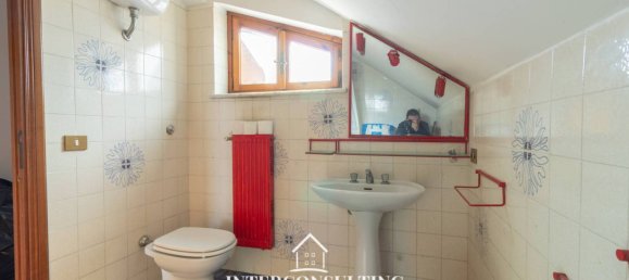 5 bedrooms Villa in Castelnuovo di Porto, Italy No. 89290 39