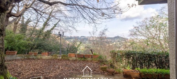 5 bedrooms Villa in Castelnuovo di Porto, Italy No. 89290 11