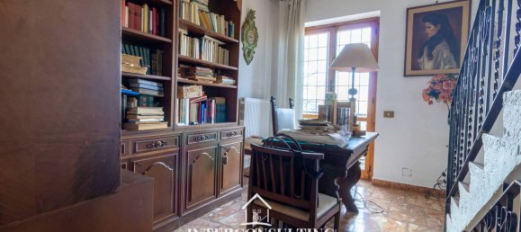 5 bedrooms Villa in Castelnuovo di Porto, Italy No. 89290 32