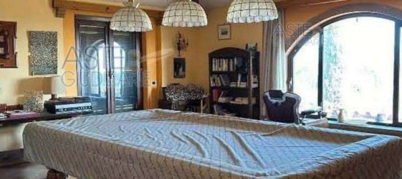 Apartamento de 9 habitaciónes en Morlupo, Italy No. 100453 16