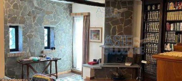 Apartamento de 9 habitaciónes en Morlupo, Italy No. 100453 19