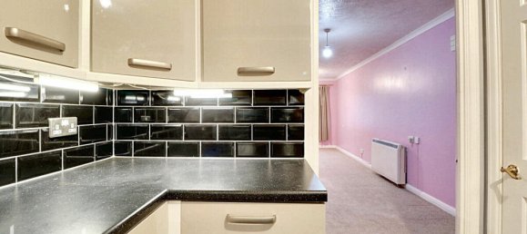 2 Schlafzimmer Haus in Biggin Hill, United Kingdom, Nr. 4789 14