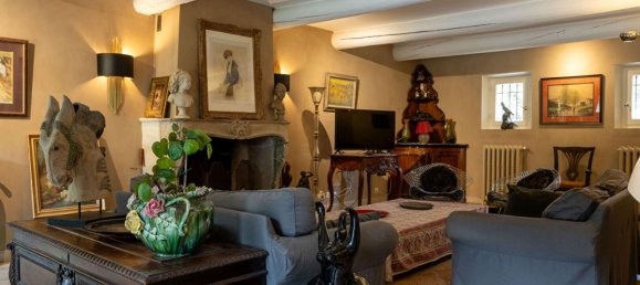 5 bedrooms House in Orange, France No. 316170 8