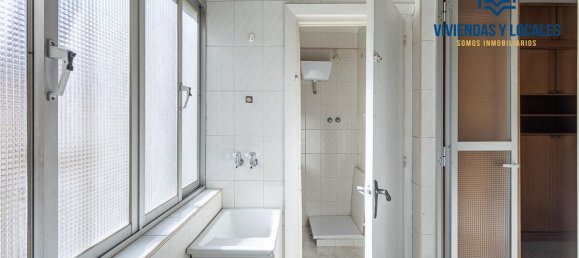 Apartamento de 2 dormitorios en Granada, Spain No. 90263 8