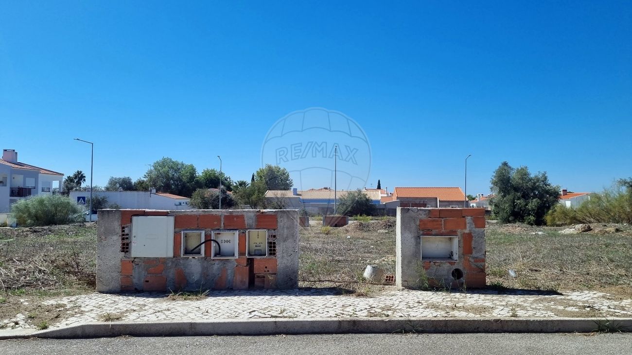 140m² Land in Reguengos de Monsaraz, Portugal No. 92250