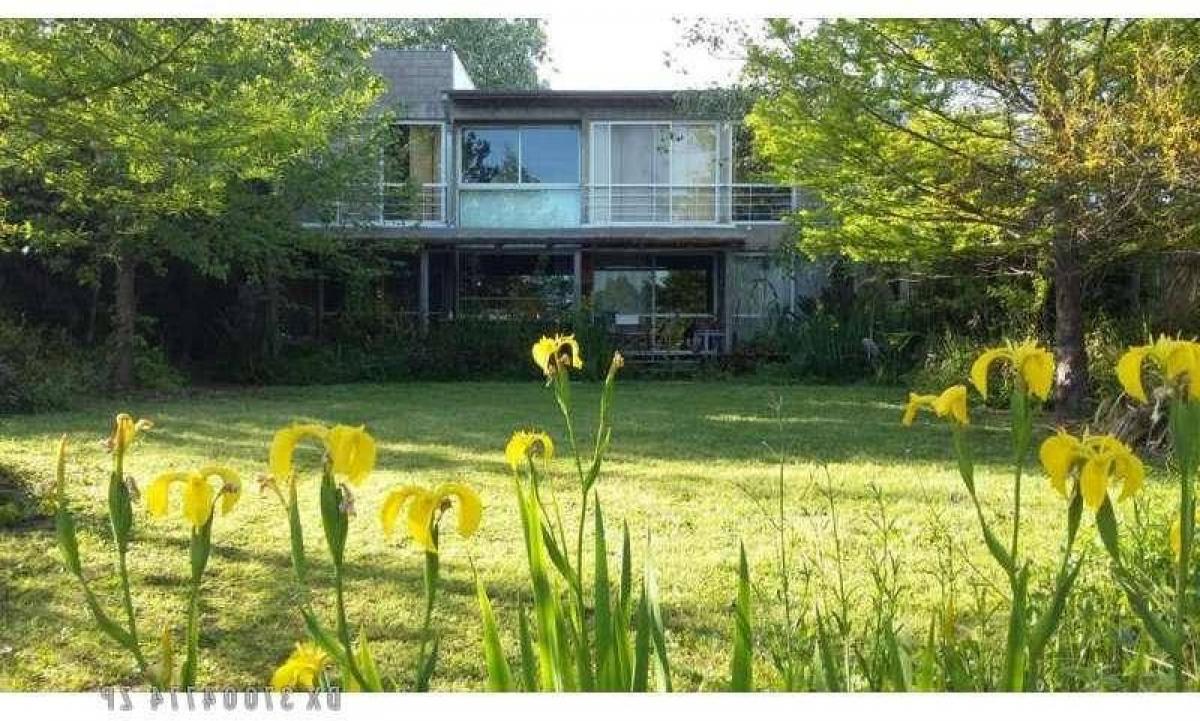 3 bedrooms House in Tigre, Argentina No. 78957