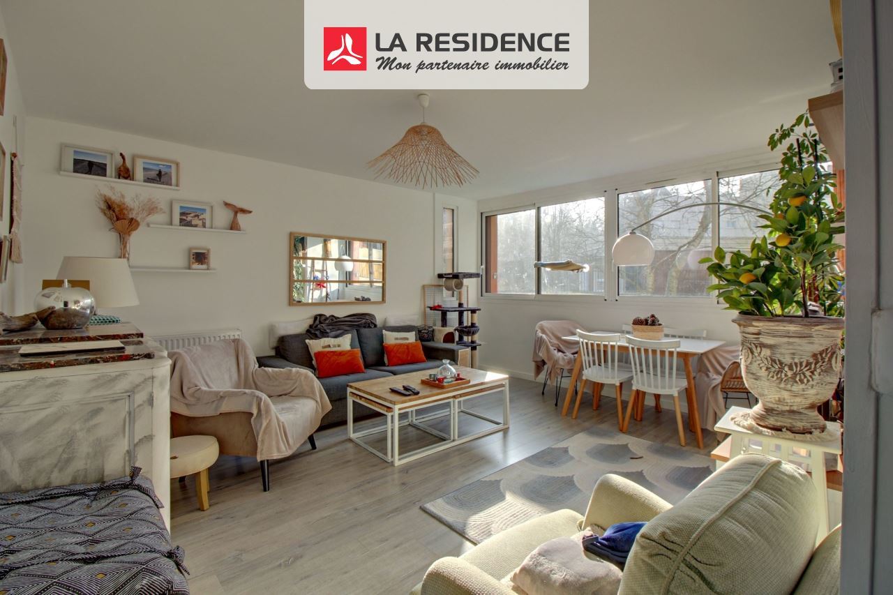 3 bedrooms Apartment in Poissy, France No. 163772