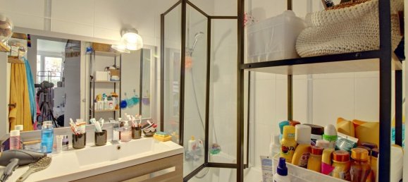 3 bedrooms Apartment in Poissy, France No. 163772 5