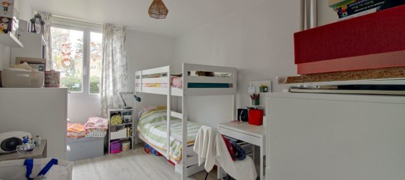 3 bedrooms Apartment in Poissy, France No. 163772 7