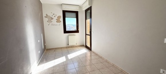 3 rooms Apartment in Ostra, Italy No. 33429 11