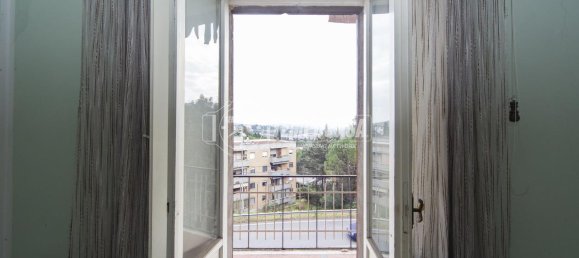 4 rooms Apartment in Perugia, Italy No. 14612 14