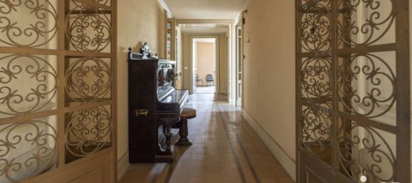 8 Schlafzimmer Villa in Sant'Agata li Battiati, Italy, Nr. 39061 11