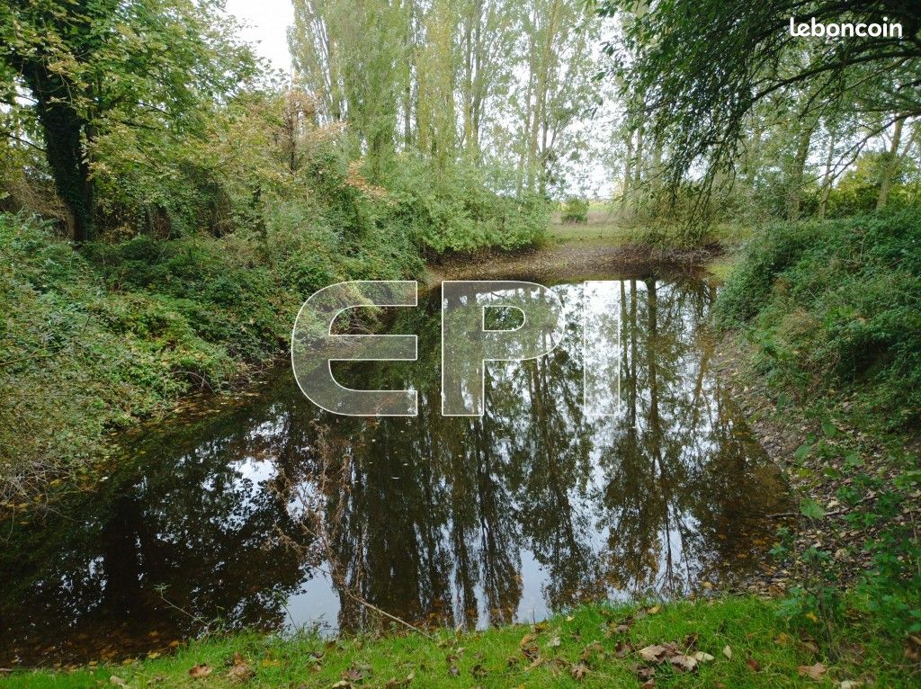  قطعة أرض في Braye-sous-Faye, France 6900متر مربع رقم 120897