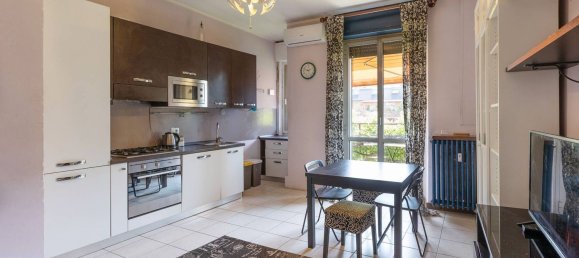 3 rooms Apartment in Milan, Italy No. 314169 2