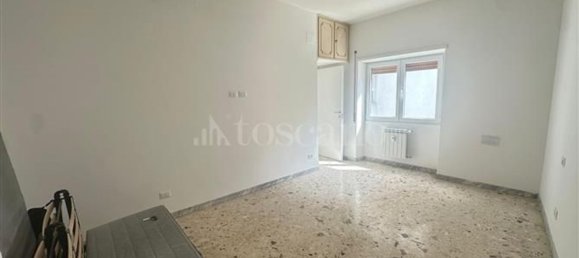 3 bedrooms Apartment in Rome, Italy No. 355935 8