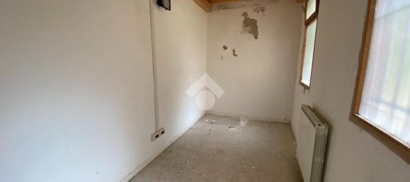 3-Zimmer Gewerbliche Immobilie in Lugo, Italy, Nr. 61102 16