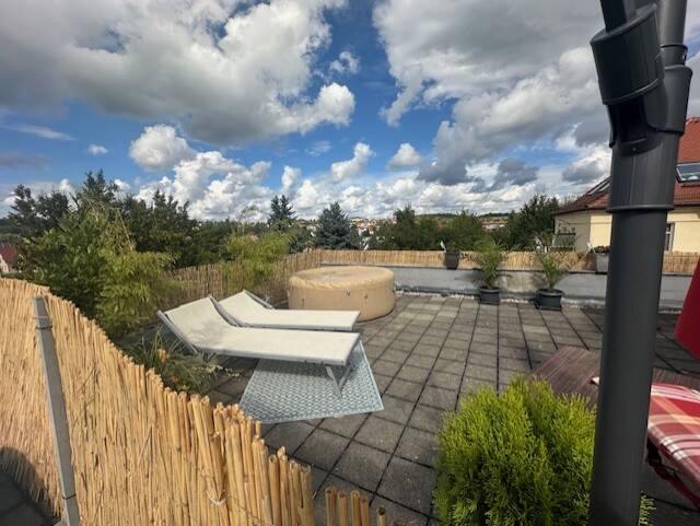 Здание 779м² в Цвиккау, Германия № 367411