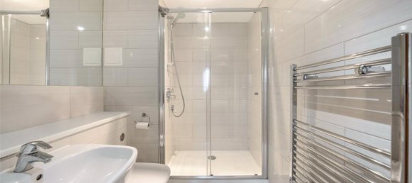 2 bedrooms Apartment in London, United Kingdom No. 7849 11