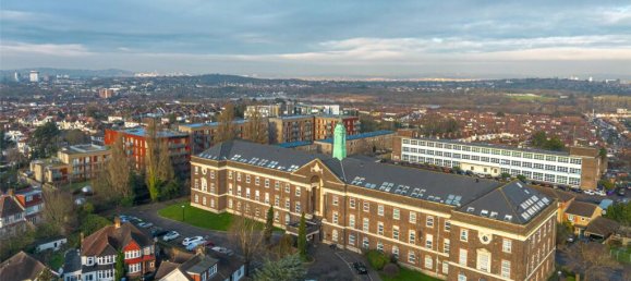 2 bedrooms Apartment in London, United Kingdom No. 7849 4