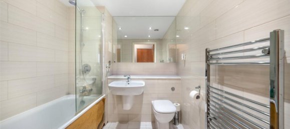 2 bedrooms Apartment in London, United Kingdom No. 7849 13