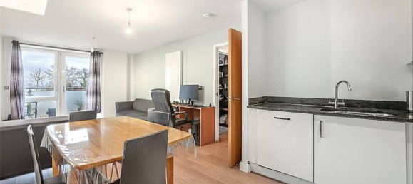 2 bedrooms Apartment in London, United Kingdom No. 7849 9