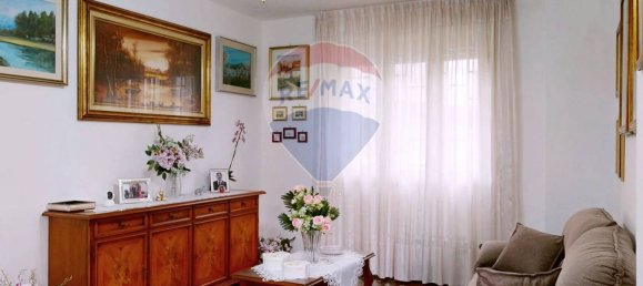 5غرفة منزل في Caserta, Italy رقم 7597 6