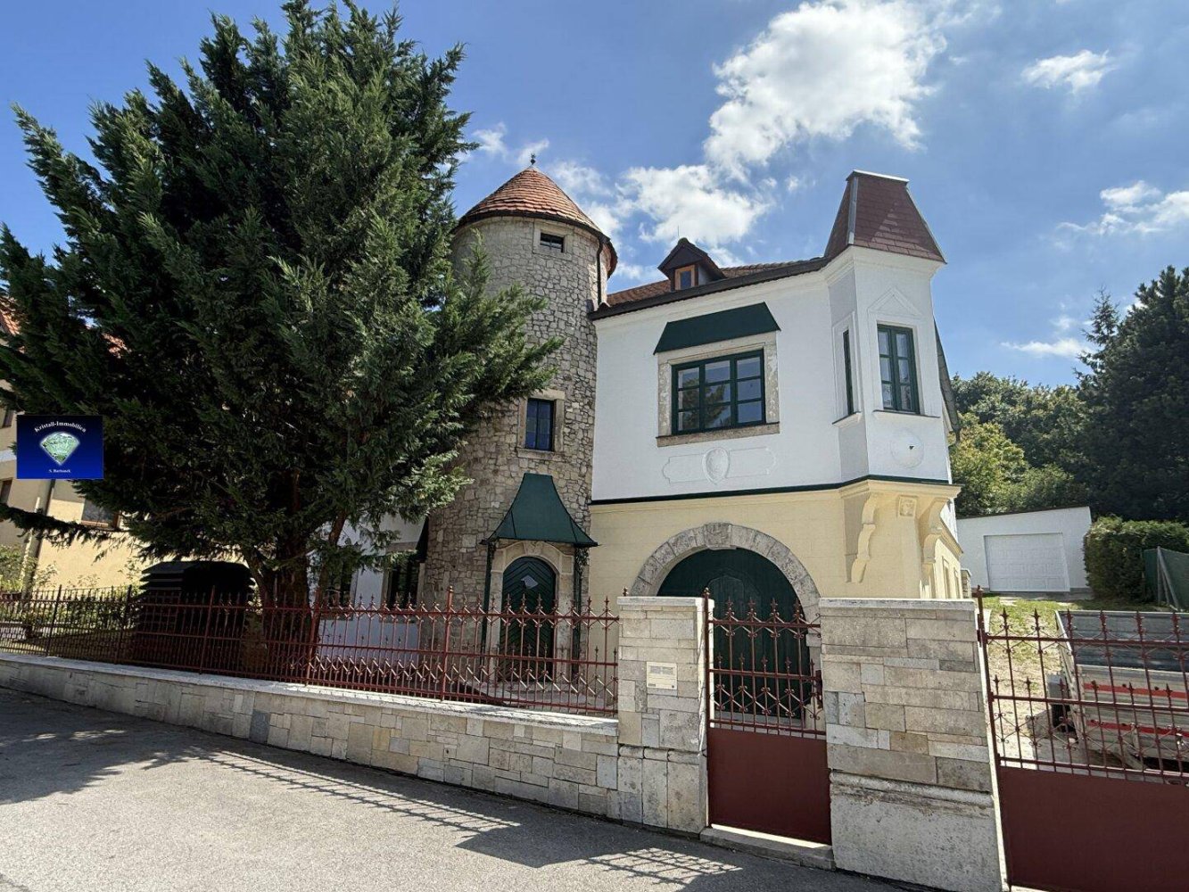 5 rooms Castles in Bruckneudorf, Austria No. 210226