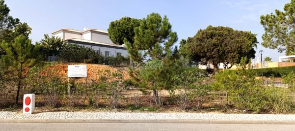 504m² Land in Almancil, Portugal No. 127980 3