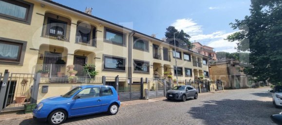 5 bedrooms Villa in Colonna, Italy No. 332885 3