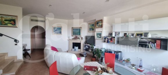 5 bedrooms Villa in Colonna, Italy No. 332885 4