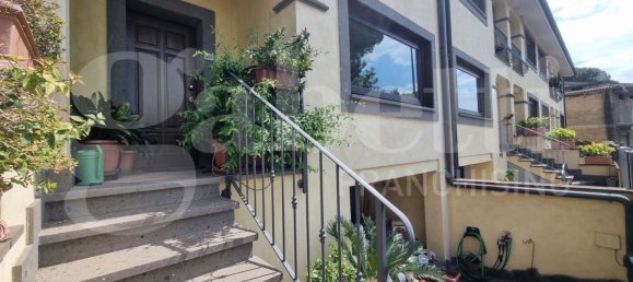 5 bedrooms Villa in Colonna, Italy No. 332885 2