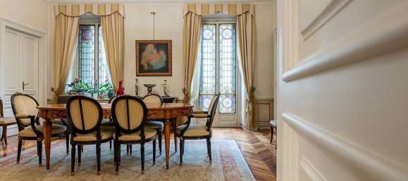 5 bedrooms Apartment in Turin, Italy No. 312271 5