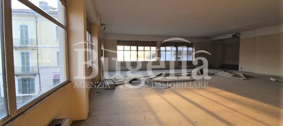 650m² Building in Pralungo, Italy No. 174767 3
