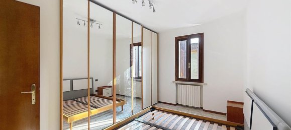 3-salle Appartement à Marcaria, Italy No. 5081 4