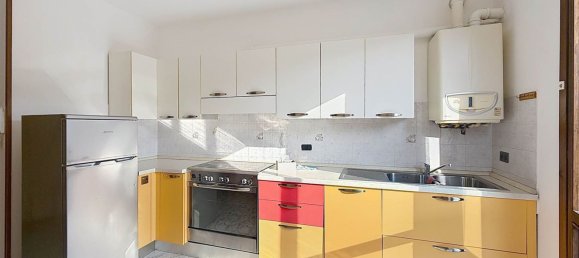 3-salle Appartement à Marcaria, Italy No. 5081 7