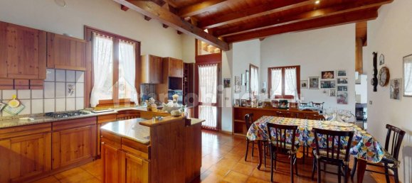 Вилла с 4 спальнями в Севезо, Италия № 13548 22