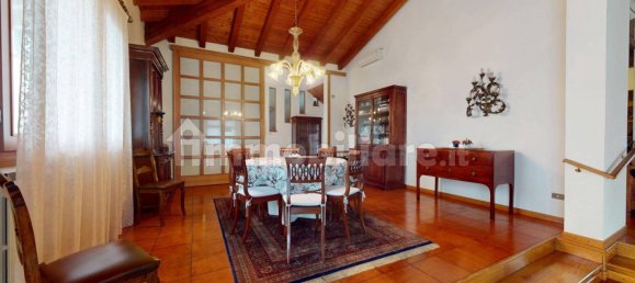 Вилла с 4 спальнями в Севезо, Италия № 13548 23