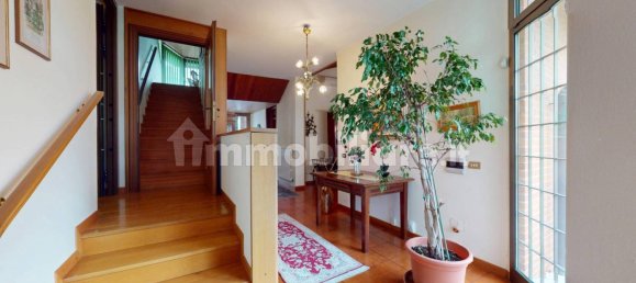 Вилла с 4 спальнями в Севезо, Италия № 13548 19