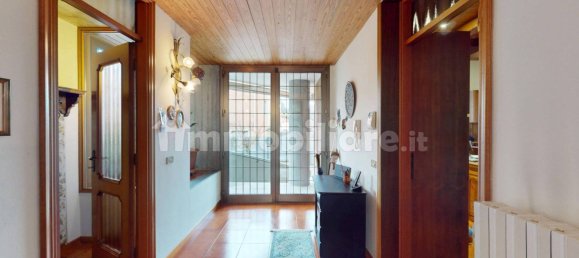 Вилла с 4 спальнями в Севезо, Италия № 13548 49