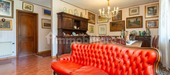 4 bedrooms Villa in Val della Torre, Italy No. 299271 10