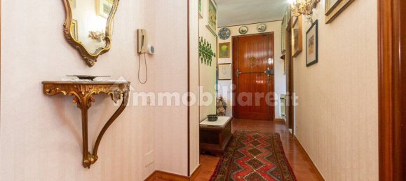 4 bedrooms Villa in Val della Torre, Italy No. 299271 2